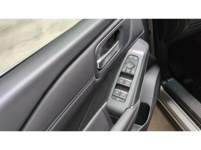 NISSAN QASHQAI N-Connecta 1.3 Mild Hybrid 158cv BVA Xtronic + Pack Hiver + NEUF 0KM