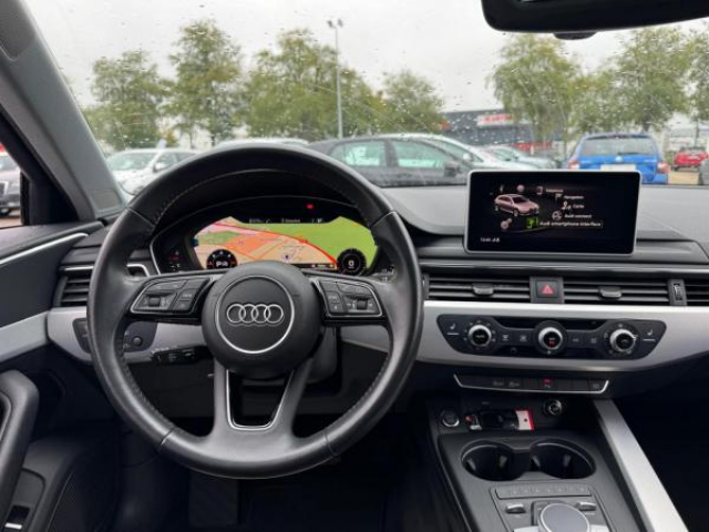 AUDI A4 AVANT S line 2.0 TDI 150cv S-tronic + TOIT PANO + Bang & Olufsen + CAMERA DE RECUL + ATTELAGE ELEC
