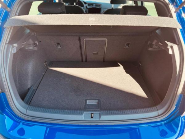 VOLKSWAGEN GOLF R-Line 1.5 TSI 150cv + LED Directionnels + Discover PRO + Digital Cockpit + Alarme