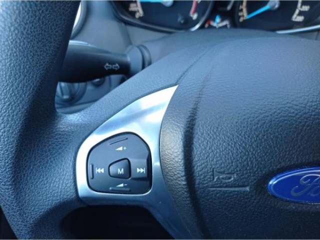 FORD FIESTA Trend 1.25i 82cv