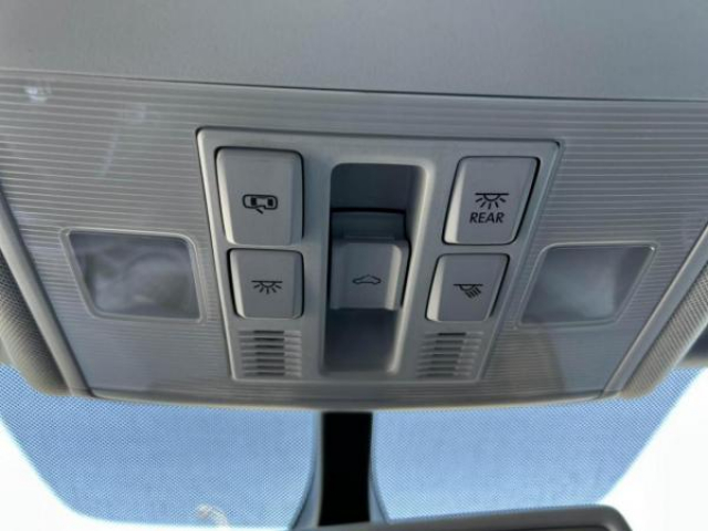 VOLKSWAGEN GOLF TrendLine 1.6 TDI BlueMotion 105cv 1ère Main + Toit ouvrant électrique + GPS