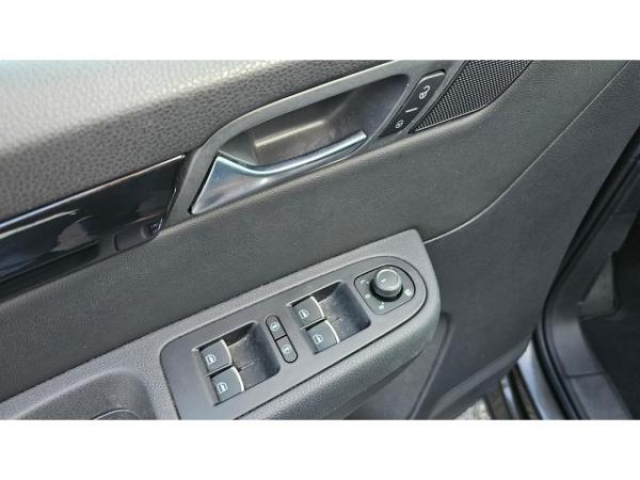 VOLKSWAGEN SHARAN Lounge 2.0TDI 150cv DSG 7pl+Cuir+Toit Pano+Camera+Xenon+Portes electriques+JA18+Alarme