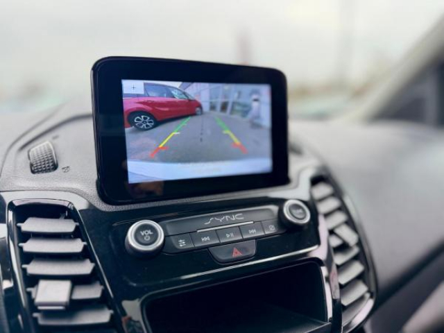 FORD TRANSIT CONNECT/TOURNEO CONNECT GRAND TOURNEO CONNECT Titanium 1.5 EcoBlue 120cv 7 Places + Camera de Recul + Radar AV/AR