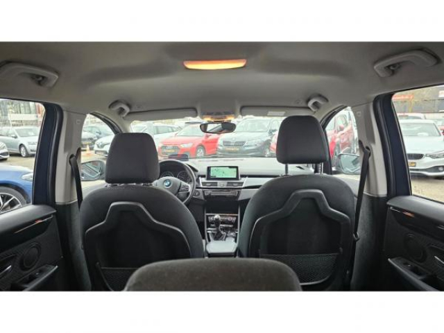BMW serie 2 gran tourer Lounge 216d + Affichage Tete Haute + Camera de recul + Alarme + Navigation Pro