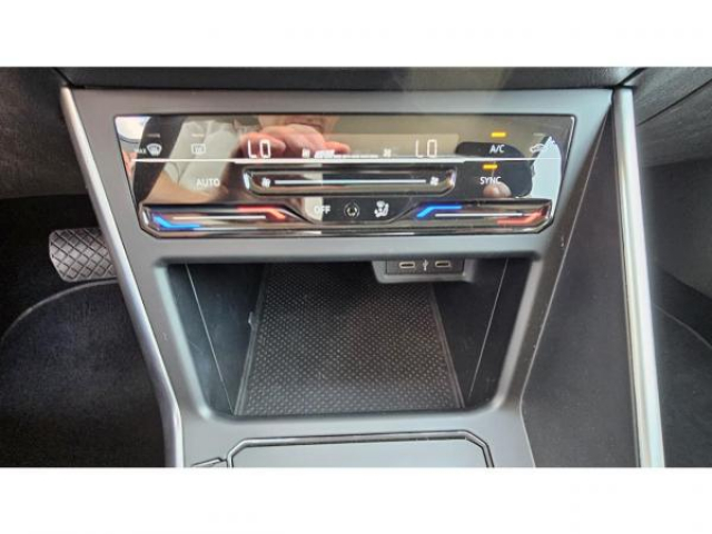 VOLKSWAGEN POLO LIFE 1.0 TSI 95cv DSG7 + Digital Cockpit Pro + Clim Auto + Camera de Recul