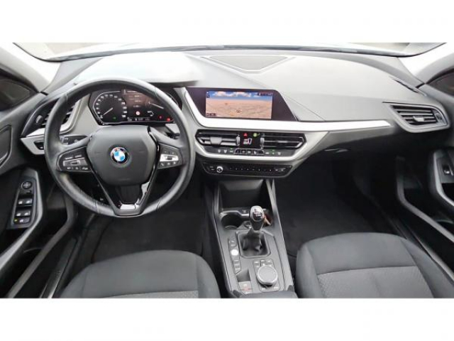 BMW SERIE 1 Advantage 116d + Carplay + Radar AV et AR + Régulateur de vitesse