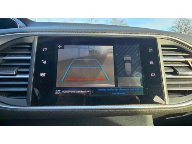 PEUGEOT 308 Active 1.5 BlueHDi 130cv + Camera de recul + Navigation 3D + Antibrouillard AV