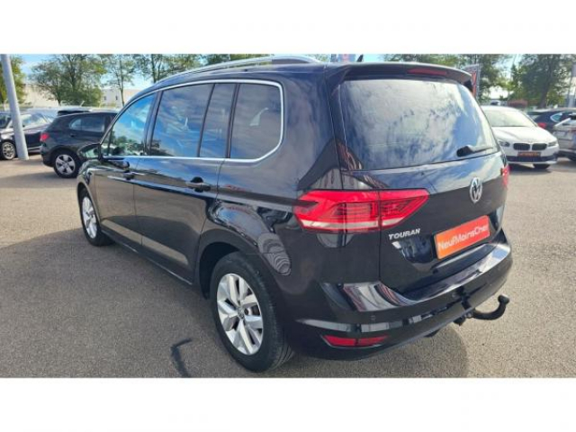 VOLKSWAGEN TOURAN Trendline 1.6 TDI 115cv 7places + Toit Pano + Attelage + ACC + Camera de Recul + Clim Auto