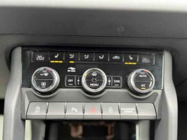 SKODA KAROQ Ambition 1.6 TDI 116cv DSG7 + Régulateur adaptatif + Sound system Canton + Virtual Cockpit