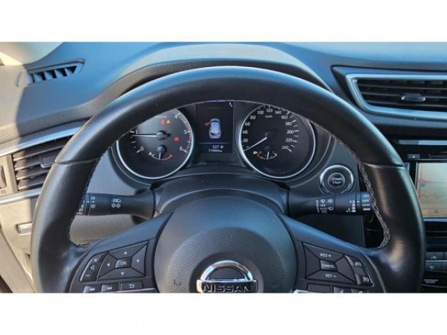 NISSAN QASHQAI 4x4 N-Connecta Intelligent 1.7 dCi 150cv inclus Camera 360 + Attelage