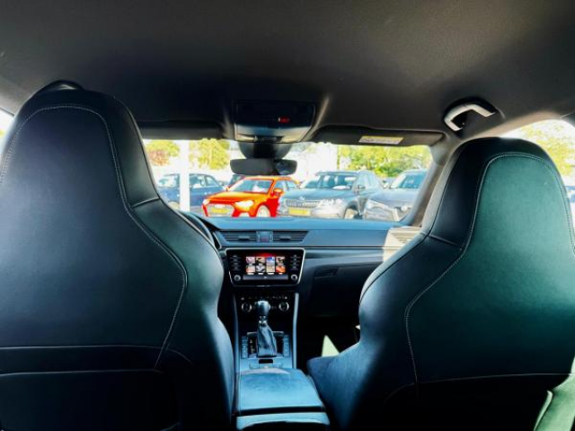 SKODA SUPERB COMBI Sportline 4x4 2.0 TDI 190cv DSG7 + Clim Tri-zone + Sièges av et ar chauffants + Volant Chauff