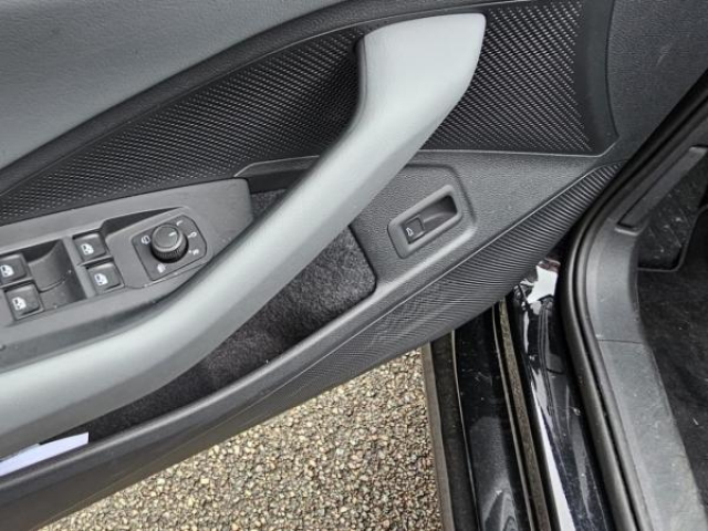 VOLKSWAGEN Passat SW Life Plus 1.5 eTSI 150cv DSG7 + Attelage Trailer Assist +  Pack Wellness 2 + Pack Business