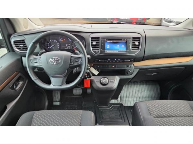 TOYOTA PROACE Verso Verso Long Dynamic 177cv 2.0 D-4D BVA 8places TVA RECUPERABLE PAS DE MALUS