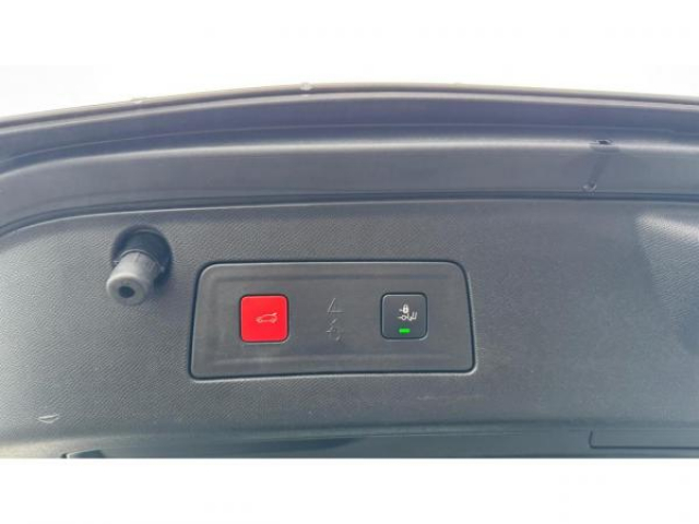 PEUGEOT 508 SW GT Line 1.5 BlueHDi 130cv EAT8 + Sièges avant chauffants et massants + Hayon élec