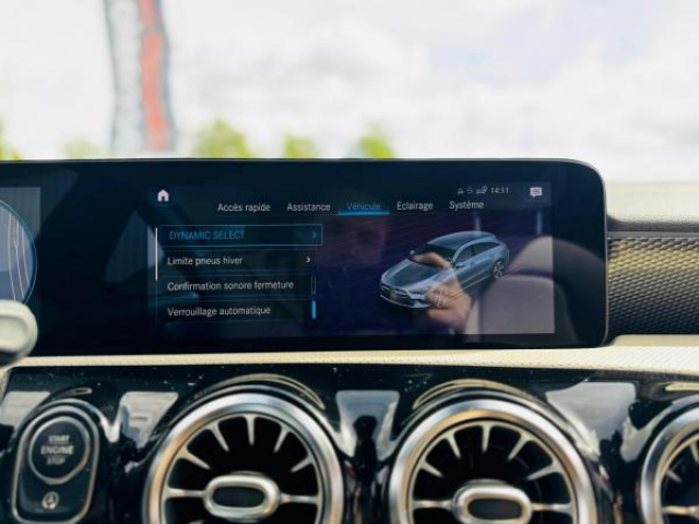 MERCEDES CLA Progressive Line 200D 8G-DCT + Pack Cuir + Carplay + HIFI Advanced + Sieges AV et Volant Chauffant