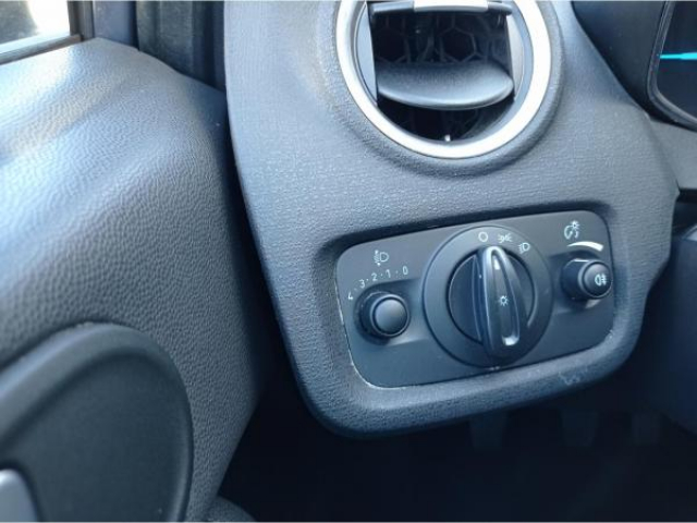 FORD FIESTA Trend 1.25i 82cv