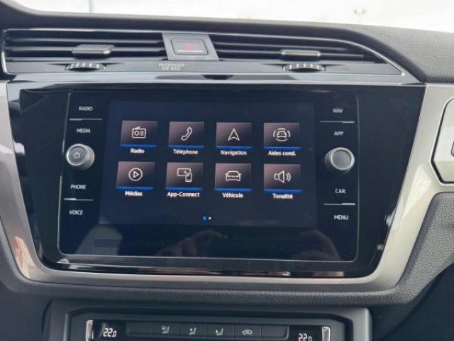 VOLKSWAGEN TOURAN Trendline 2.0 TDI 122cv 7places + Système Navigation Discover Media
