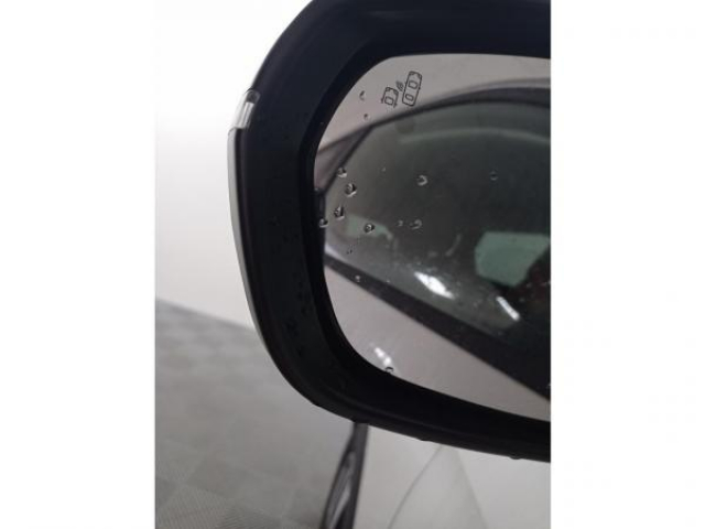 PEUGEOT 3008 Allure Pack HYBRID 225 e-EAT8 + Pack City 2 + Pack Drive Assist Plus