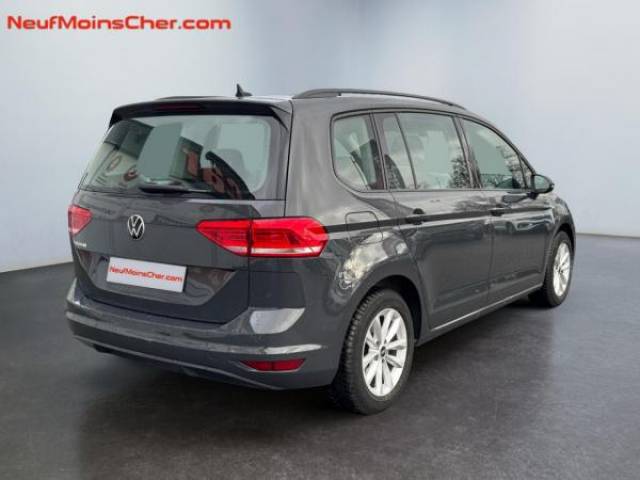 VOLKSWAGEN TOURAN Trendline 2.0 TDI 122cv 7places + Système Navigation Discover Media