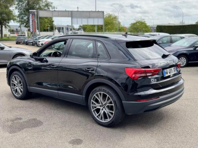 AUDI Q3 Business 35 TDI 150cv S-tronic + Audi smartphone interface + Hayon electrique + JA 19