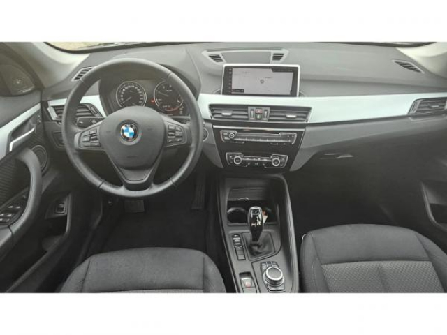 BMW X1 Lounge 16dA + Harman Kardon + Attelage Amovible + Sieges AV Chauffant