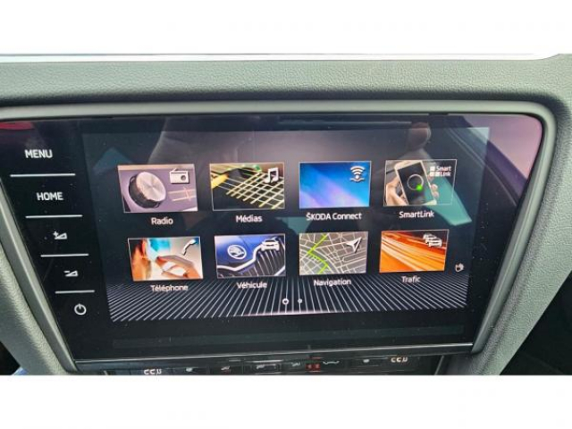 SKODA Octavia combi Style 1.6 TDI 116cv DSG7 + Attelage + Sièges AV Chauffants