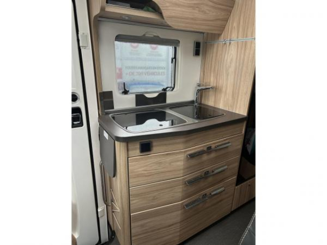 HYMER ML-T HYMER 570 4x4 V6 3.0l 419 CDi 190 CV BVA 7G-TRONIC TVA RECUPERABLE