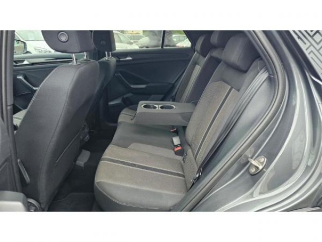 VOLKSWAGEN T-ROC STYLE 2.0 TDI 150cv DSG7 Black Style + Attelage + Camera de recul + Hayon elec + Navigation + JA18