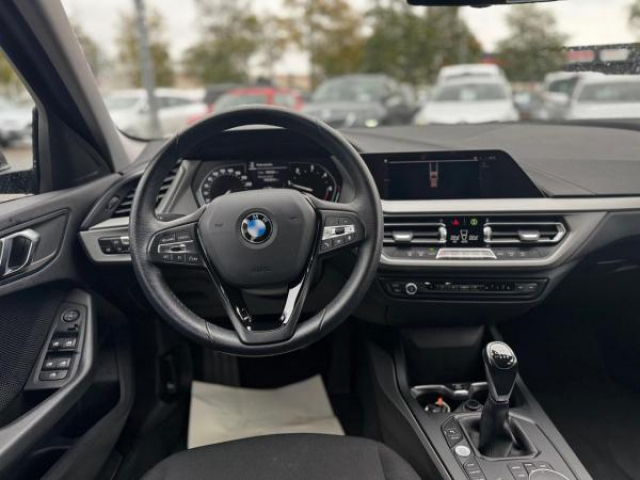 BMW SERIE 1 Advantage Pack Business 116d + Navigation Pro