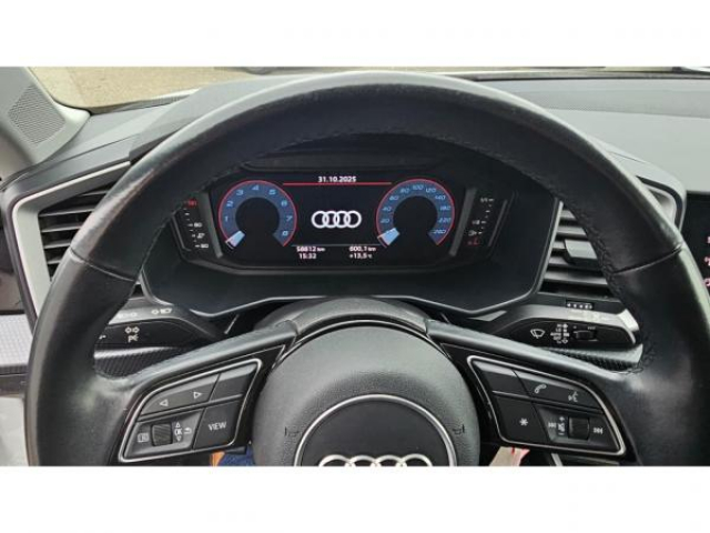 AUDI A1 SPORTBACK S line 30 TFSI 110cv S-Tronic inclus CarPlay et Virtual Cockpit
