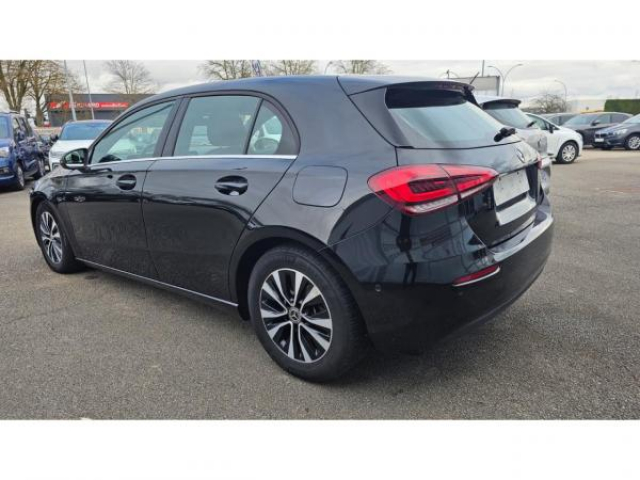 MERCEDES CLASSE A Business Solution 180d BVA 7G-DCT + Sellerie CUIR + Sièges AV chauffants + Navigation