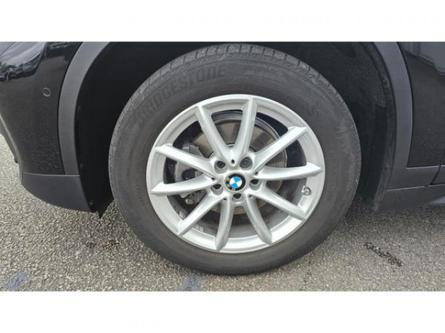 BMW X1 Lounge 16dA + Harman Kardon + Attelage Amovible + Sieges AV Chauffant