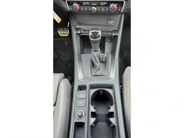 AUDI Q3 SPORTBACK Design 35 TDI 150cv S-tronic + Toit ouvrant + Camera de Recul + Pack Intérieur S-line