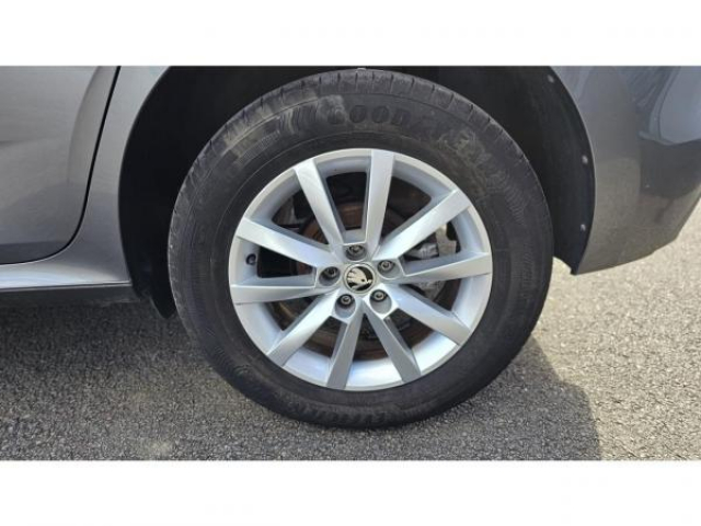 SKODA KAMIQ AMBITION 1.0 TSI 110cv DSG7 + FULL LED +  Sièges avant chauffants