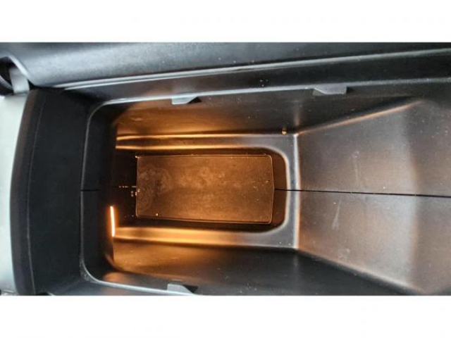 PEUGEOT 3008 Active 1.5 BlueHDi 130cv + Pack City 1 + Barre de toit + Navigation 3D