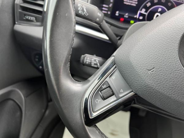 SKODA KAROQ Ambition 1.6 TDI 116cv DSG7 + Régulateur adaptatif + Sound system Canton + Virtual Cockpit