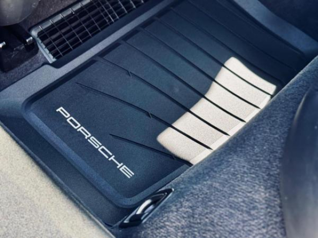 PORSCHE Taycan Cross Turismo 4  Exclusive Manufaktur 93,4 kWh 476cv + MATRIX + Ecran Passager + Toit pano + Pack Chrono