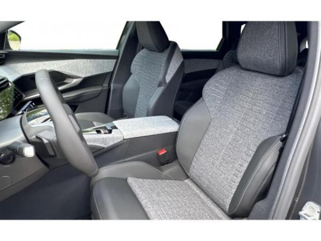 PEUGEOT 5008 Allure Hybrid 145cv e-DCS6 7 Places + Pack Panoramic Navigation + NEUF 0KM