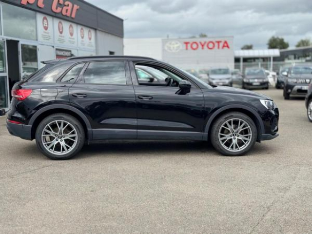 AUDI Q3 Business 35 TDI 150cv S-tronic + Audi smartphone interface + Hayon electrique + JA 19
