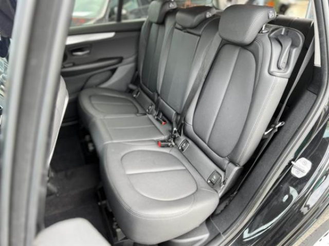 BMW SERIE 2 Avantage Business Edition 216dA 7 Places + Similicuir + Sièges AV Chauffant + Attelage