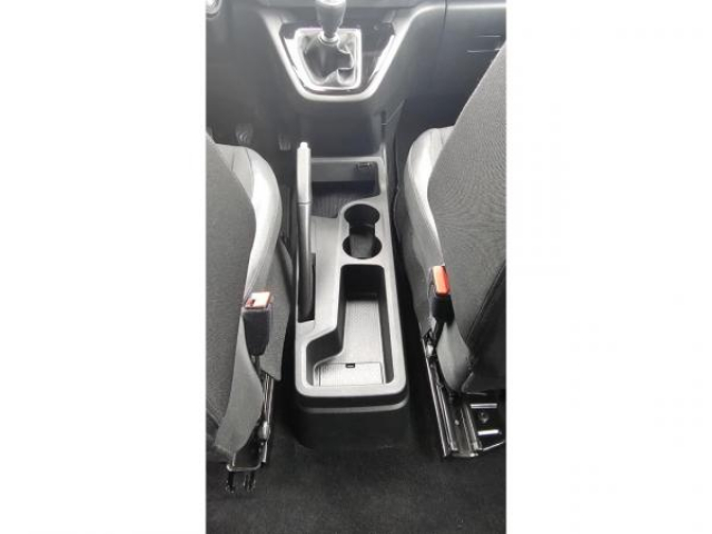 RENAULT KANGOO Zen 1.5 Blue dCi 95cv + Attelage + Antibrouillard + Roue de Secours