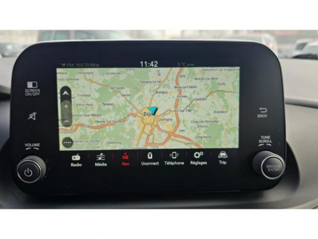 FIAT TIPO SW 1.0 FireFly Turbo 100cv + Système de Navigation