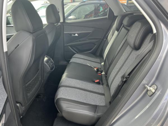 PEUGEOT 3008 Allure 1.5 HDi 130cv EAT8 Full LED + hayon elec + grip control + pack city 2