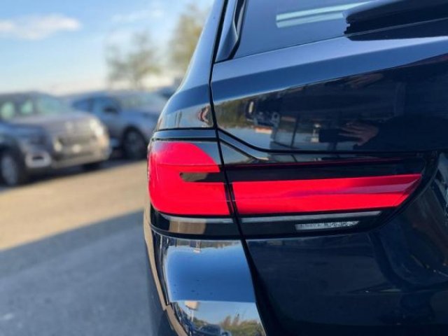 BMW SERIE 5 TOURING M-Sport 520d 190cv + Toit ouvrant panoramique + Driving Assistant + ACC avec Stop&Go