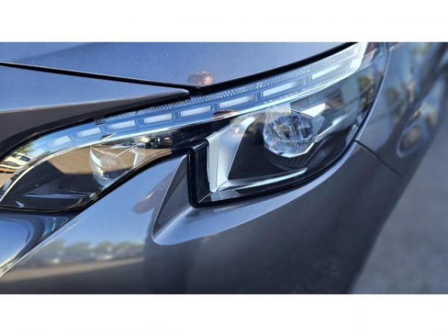 PEUGEOT 3008 GT Line 1.5 BlueHDi 130cv EAT8 + Advanced Grip Control + Pack city 2 + Pack Drive Assist