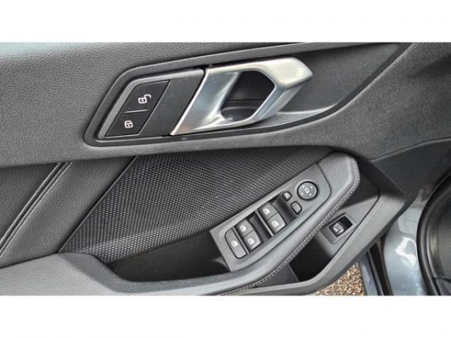 BMW SERIE 1 Advantage 118i BVA 140cv + Toit ouvrant + Cuir Dakota + Sieges AV Chauffant + Hayon Elec