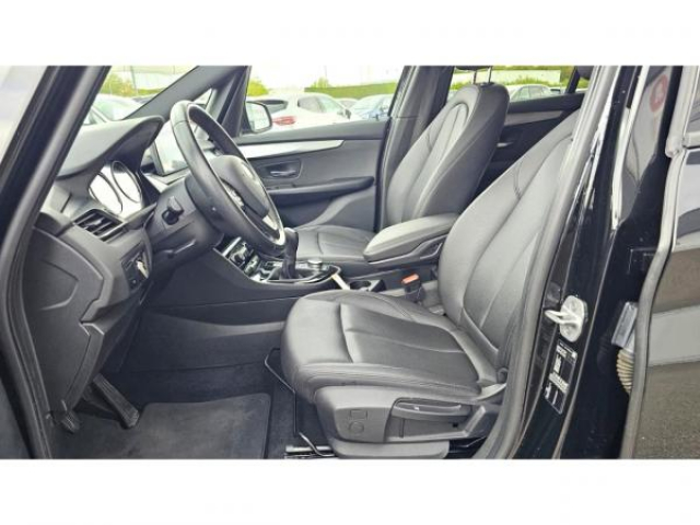 BMW serie 2 gran tourer Design 216d 7 places + Cuir + Sieges AV Chauffants + Carplay