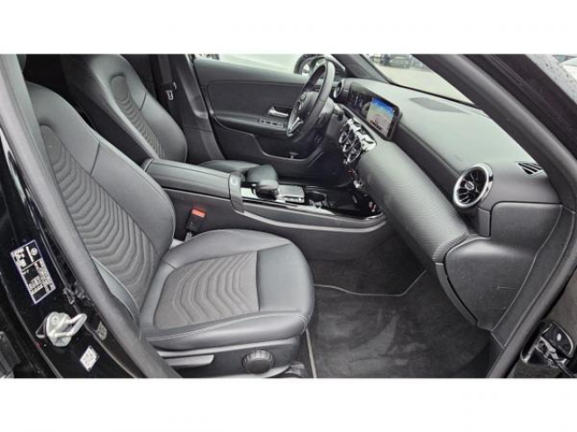 MERCEDES CLASSE A BERLINE Business Line 2L 180d BV 8G-DCT + INTEGRATION SMARTPHONE + écran 10,25 + Sièges chauff