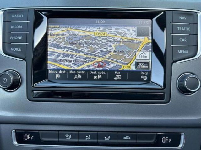 VOLKSWAGEN GOLF TrendLine 1.6 TDI BlueMotion 105cv 1ère Main + Toit ouvrant électrique + GPS + RS