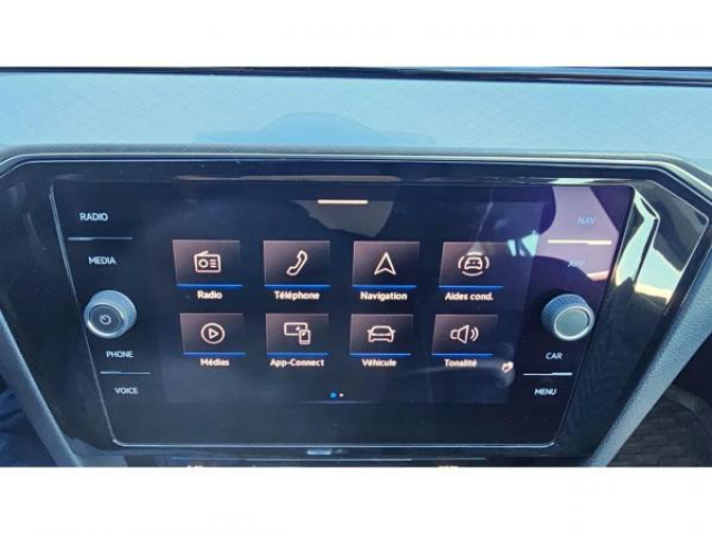 VOLKSWAGEN Passat SW Style 2.0 TDI 122cv DSG7 + Cuir VIENNA + LED MATRIX + Pack Travel Assist + Keyless Access